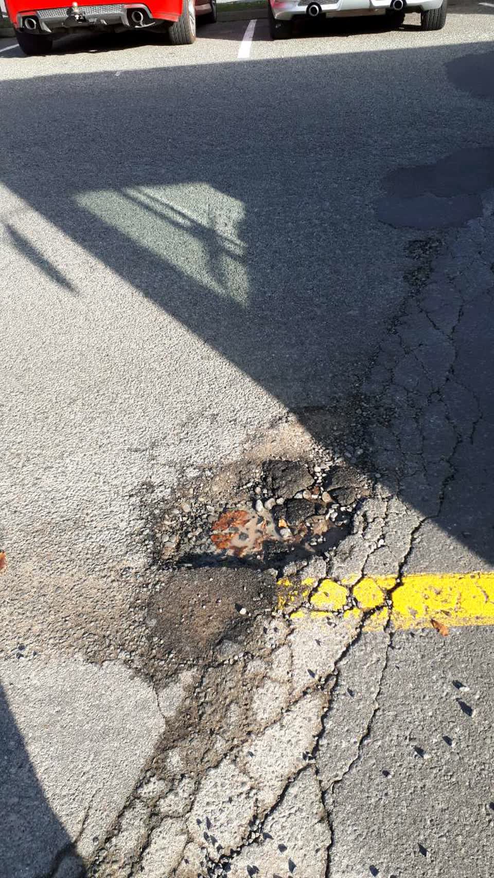 The photograph attached to this roading/streets report