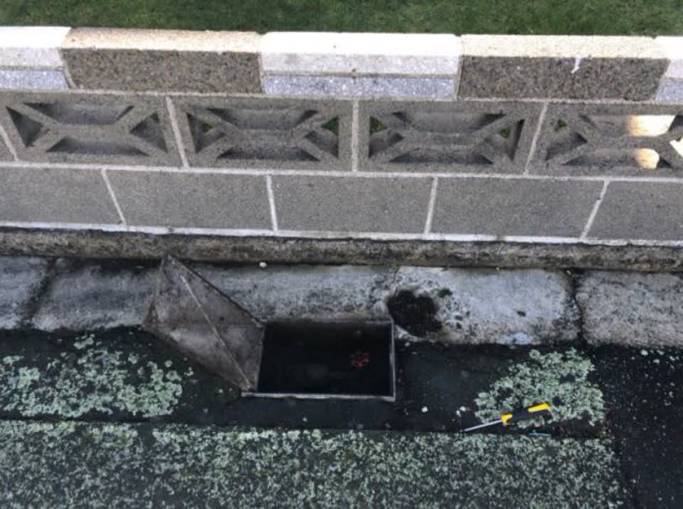 The photograph attached to this water supply report