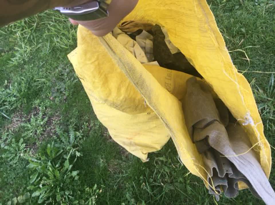 The photograph attached to this rubbish/recycling report