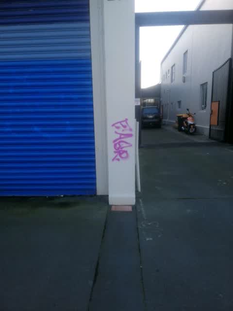 Graffiti, a report photo