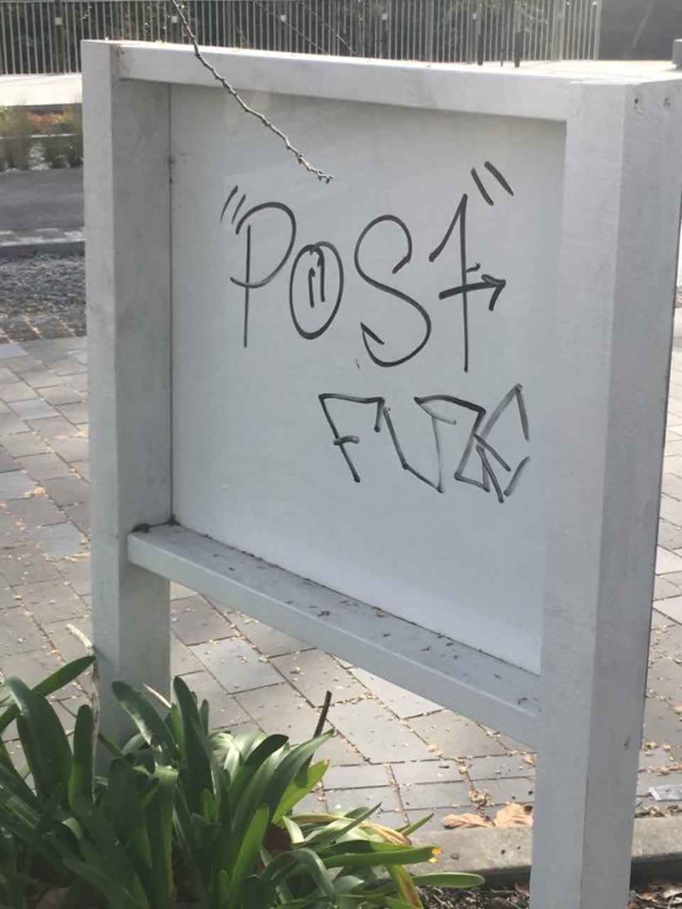 The photograph attached to this graffiti report