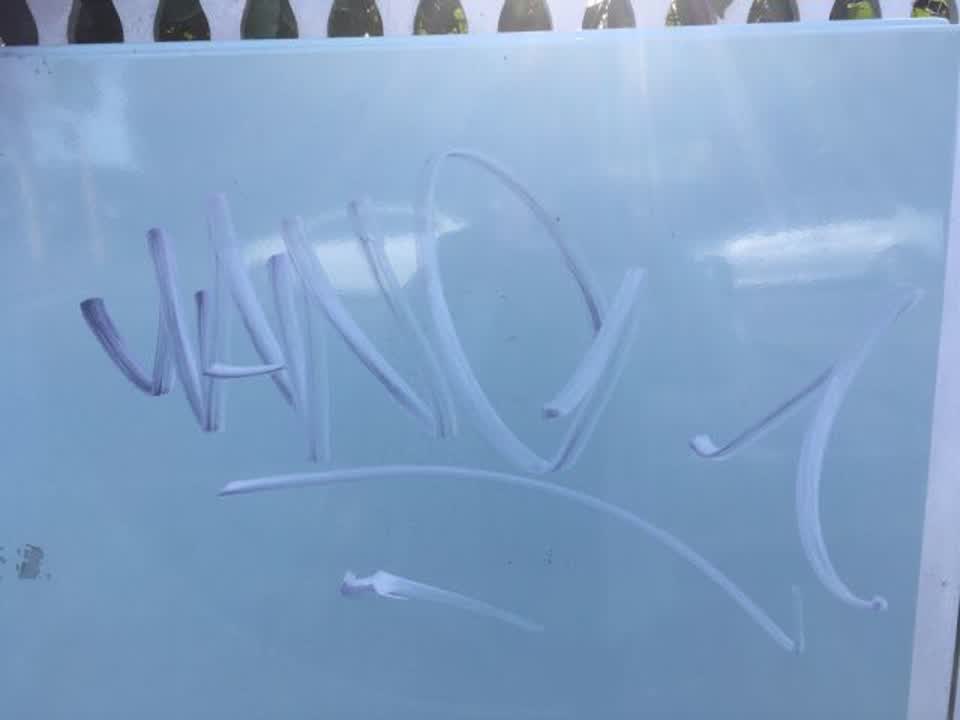 The photograph attached to this graffiti report