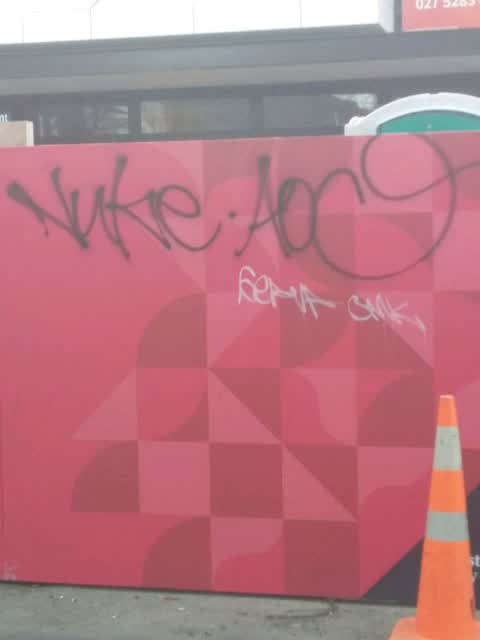 Graffiti, a report photo