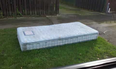 Rubbish/Recycling, a report photo