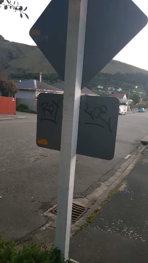 Graffiti, a report photo