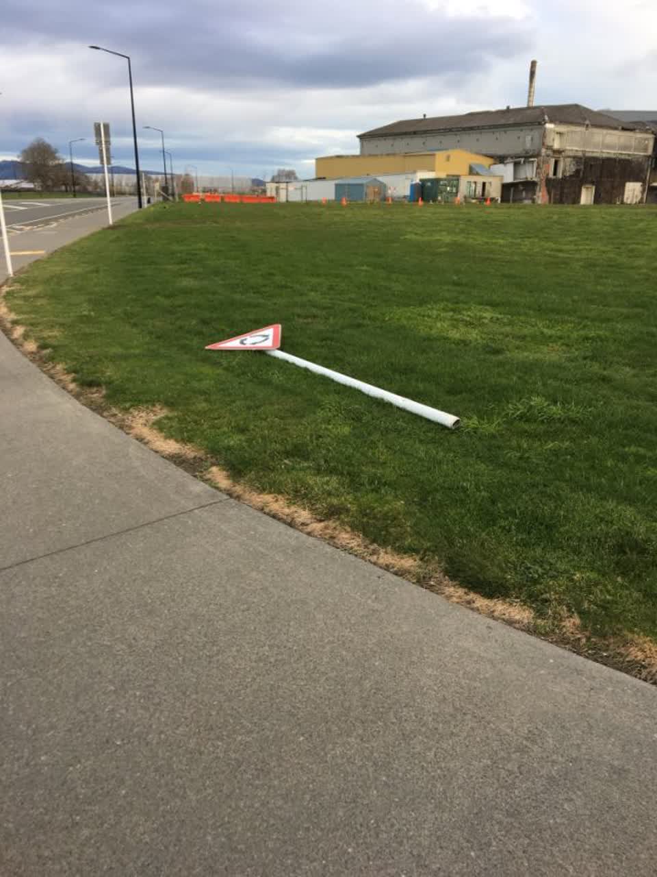 The photograph attached to this roading/streets report