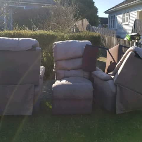Rubbish/Recycling, a report photo