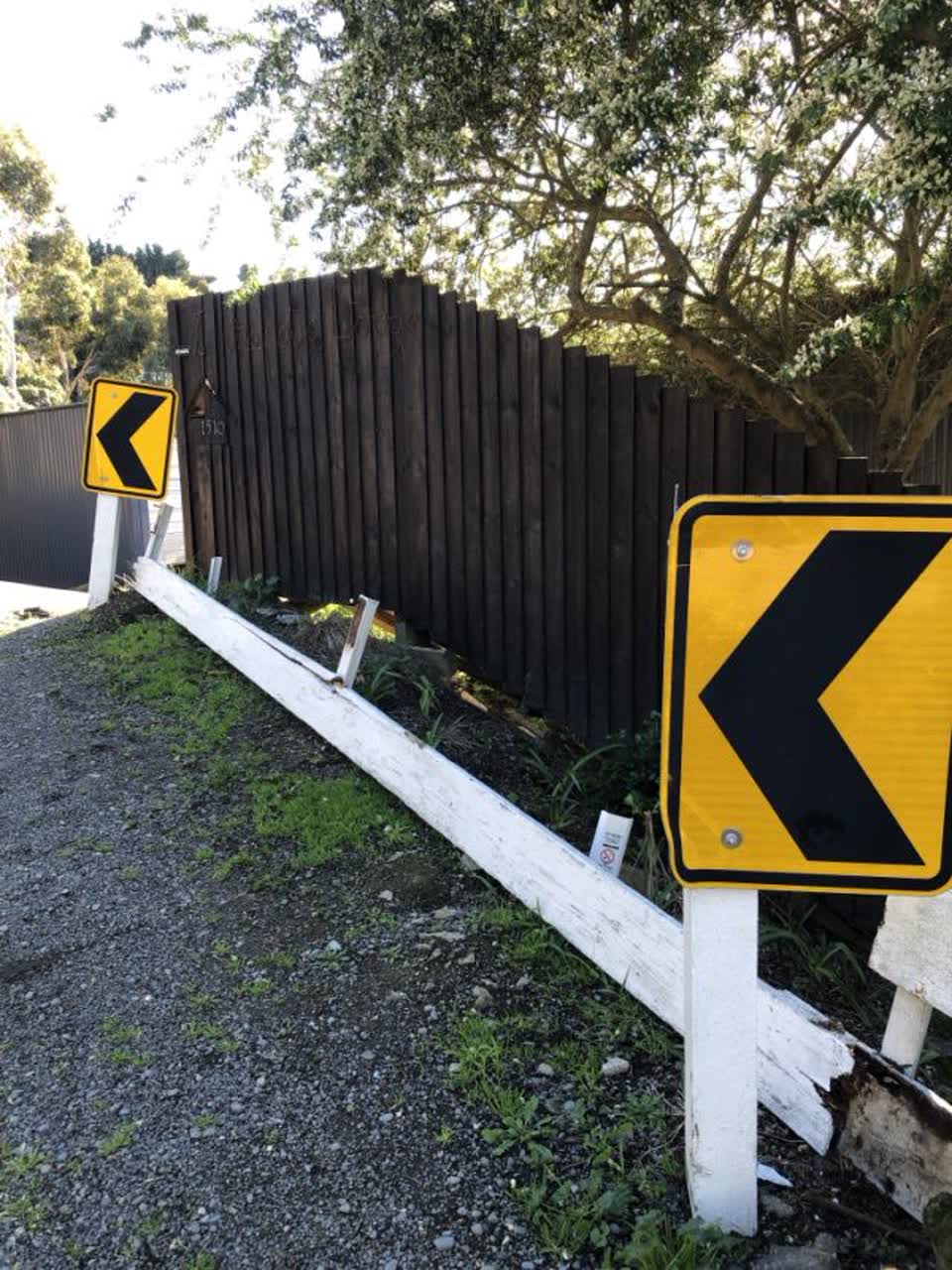 The photograph attached to this roading/streets report