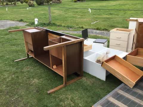 Rubbish/Recycling, a report photo