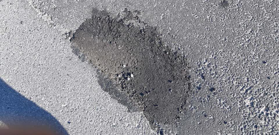 The photograph attached to this roading/streets report