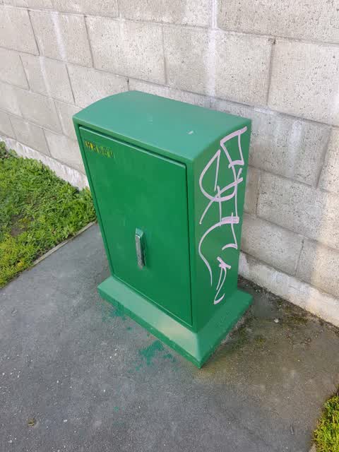 Graffiti, a report photo
