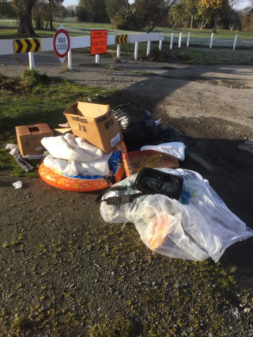 The photograph attached to this rubbish/recycling report