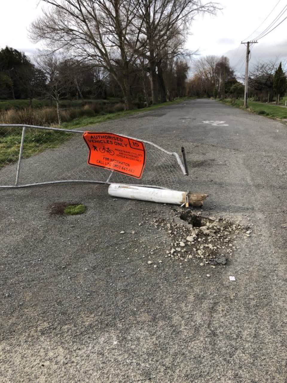 The photograph attached to this roading/streets report
