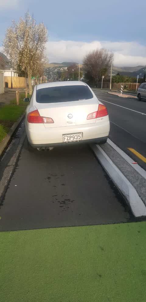 Roading/Streets, a report photo