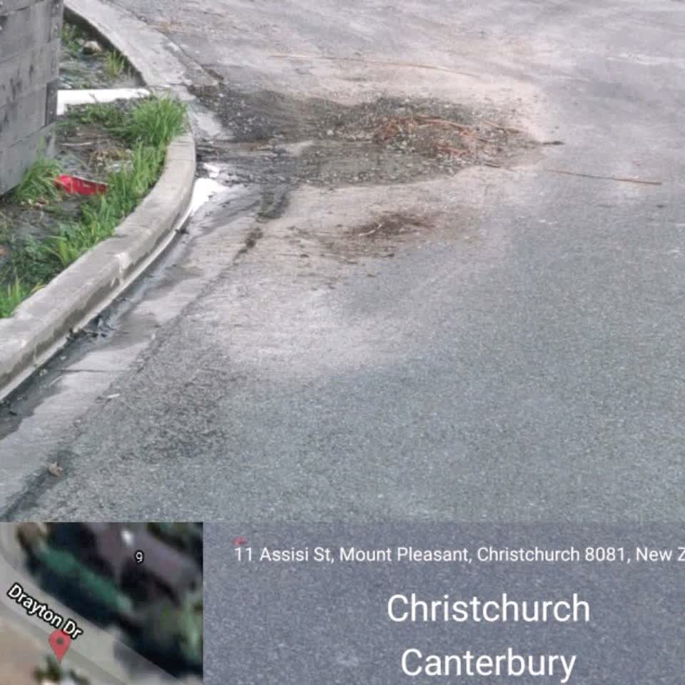 The photograph attached to this roading/streets report