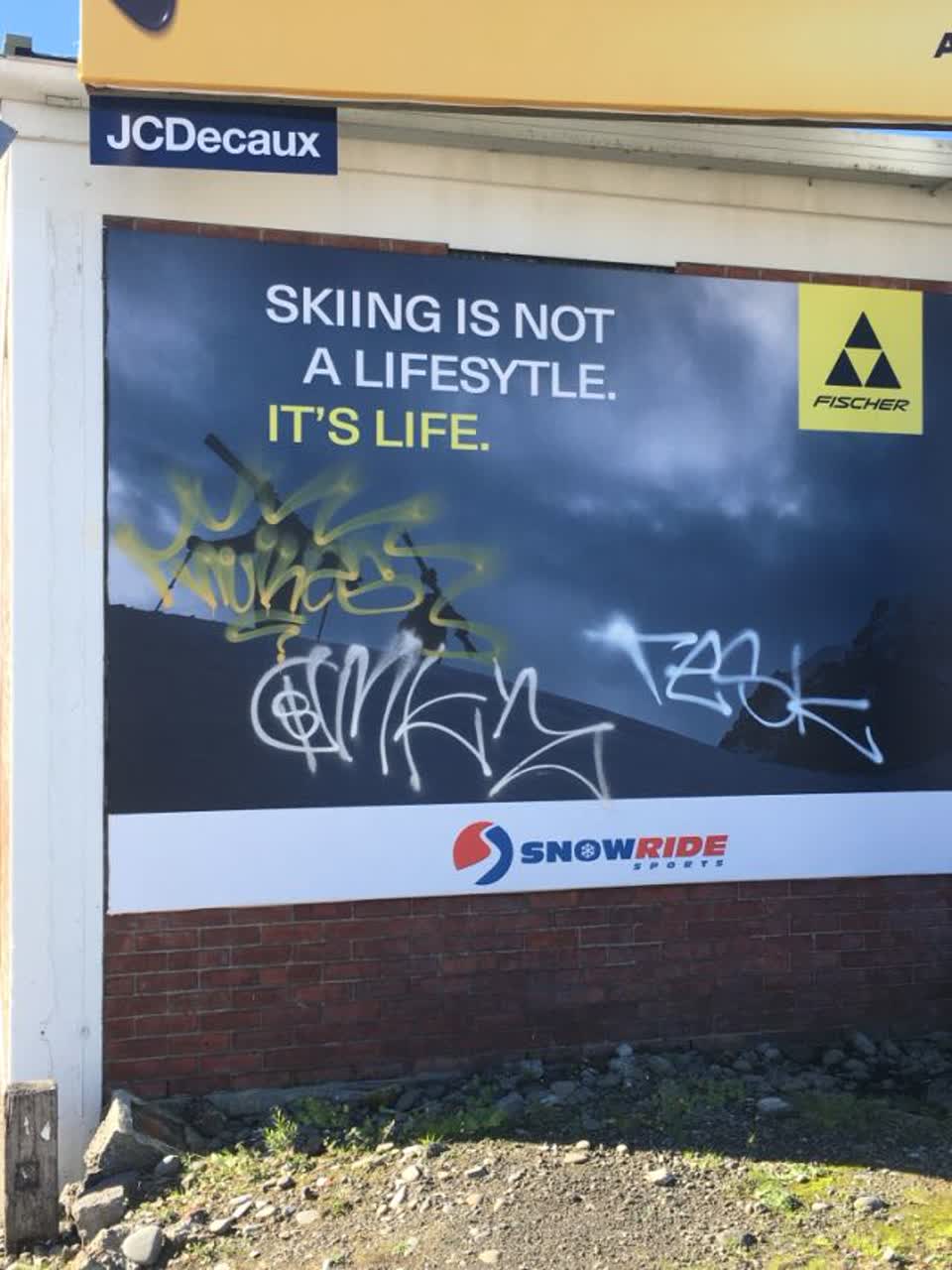 The photograph attached to this graffiti report