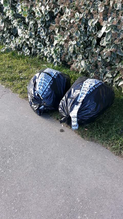 Rubbish/Recycling, a report photo