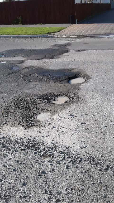 Roading/Streets, a report photo