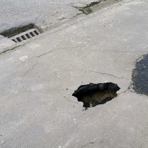 Roading/Streets, a report photo