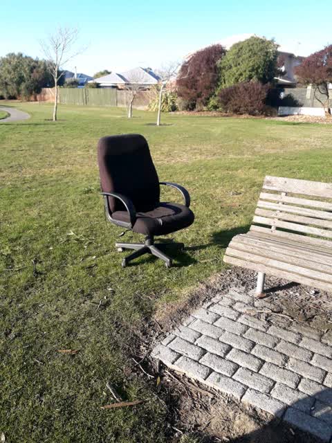 Rubbish/Recycling, a report photo