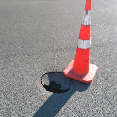 Roading/Streets, a report photo