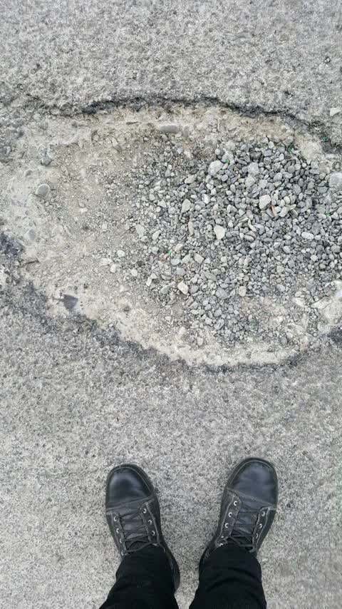 Roading/Streets, a report photo