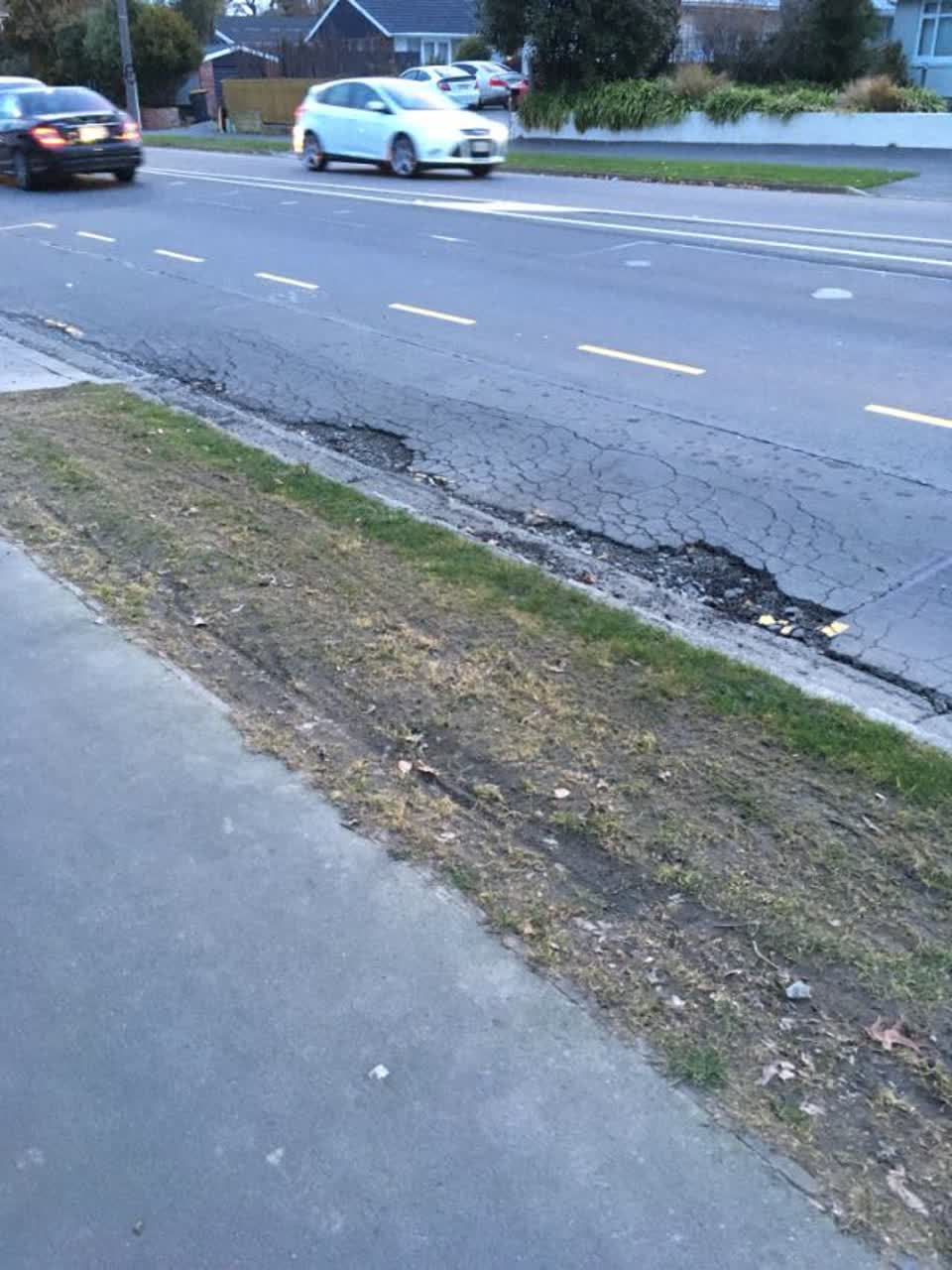 The photograph attached to this roading/streets report