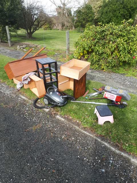 Rubbish/Recycling — a report photo