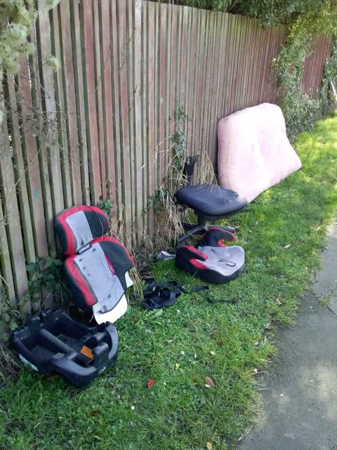 Rubbish/Recycling, a report photo