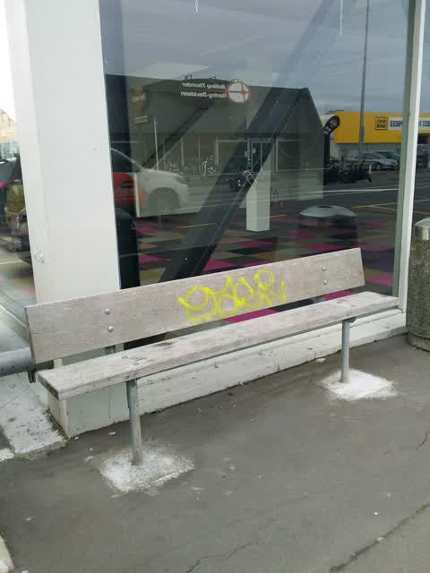 Graffiti, a report photo