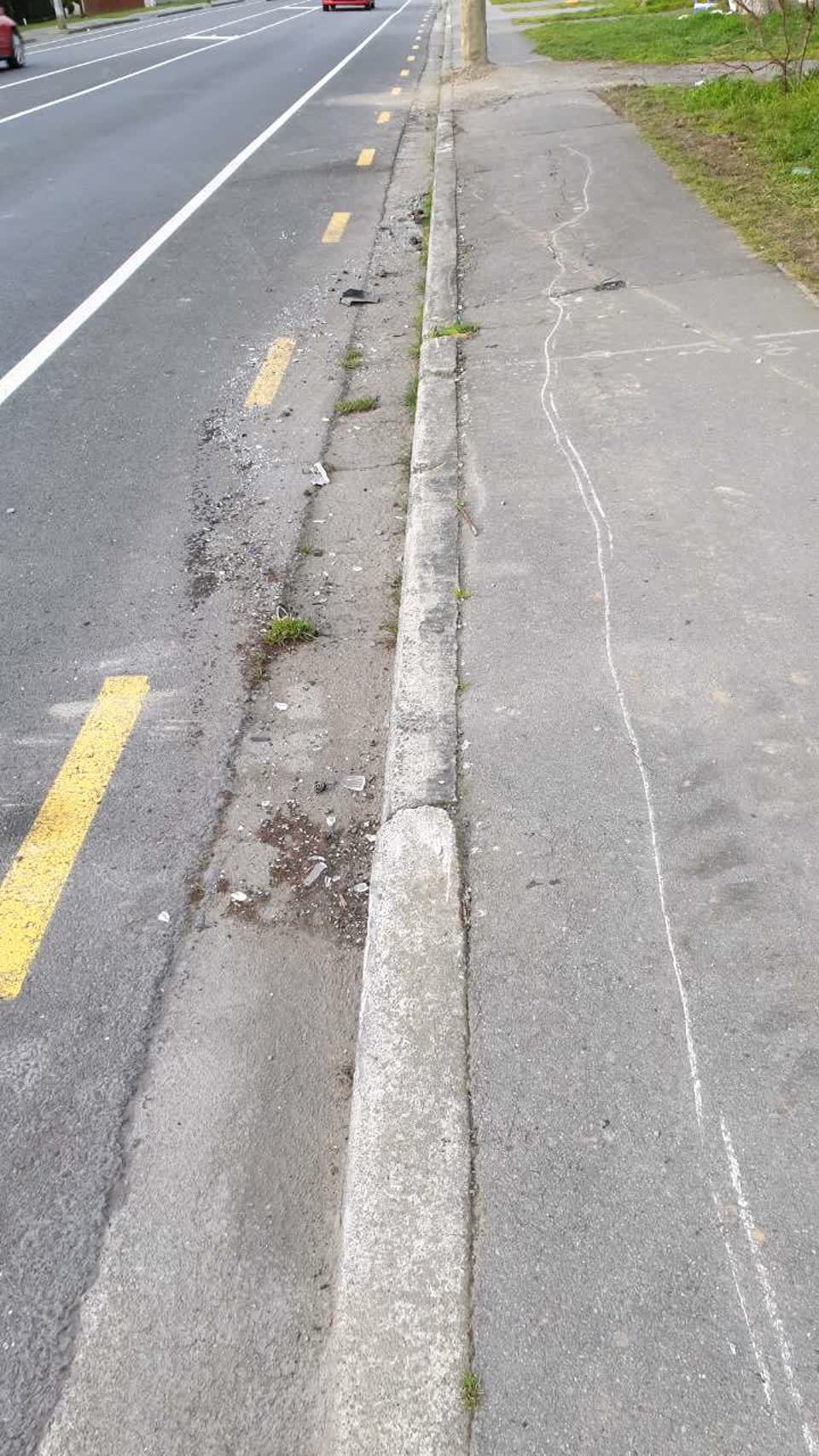 The photograph attached to this roading/streets report