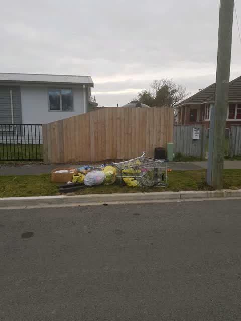Rubbish/Recycling, a report photo