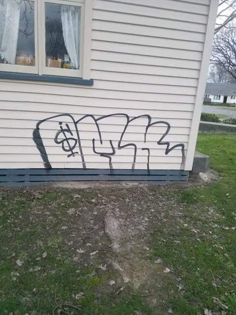 Graffiti, a report photo
