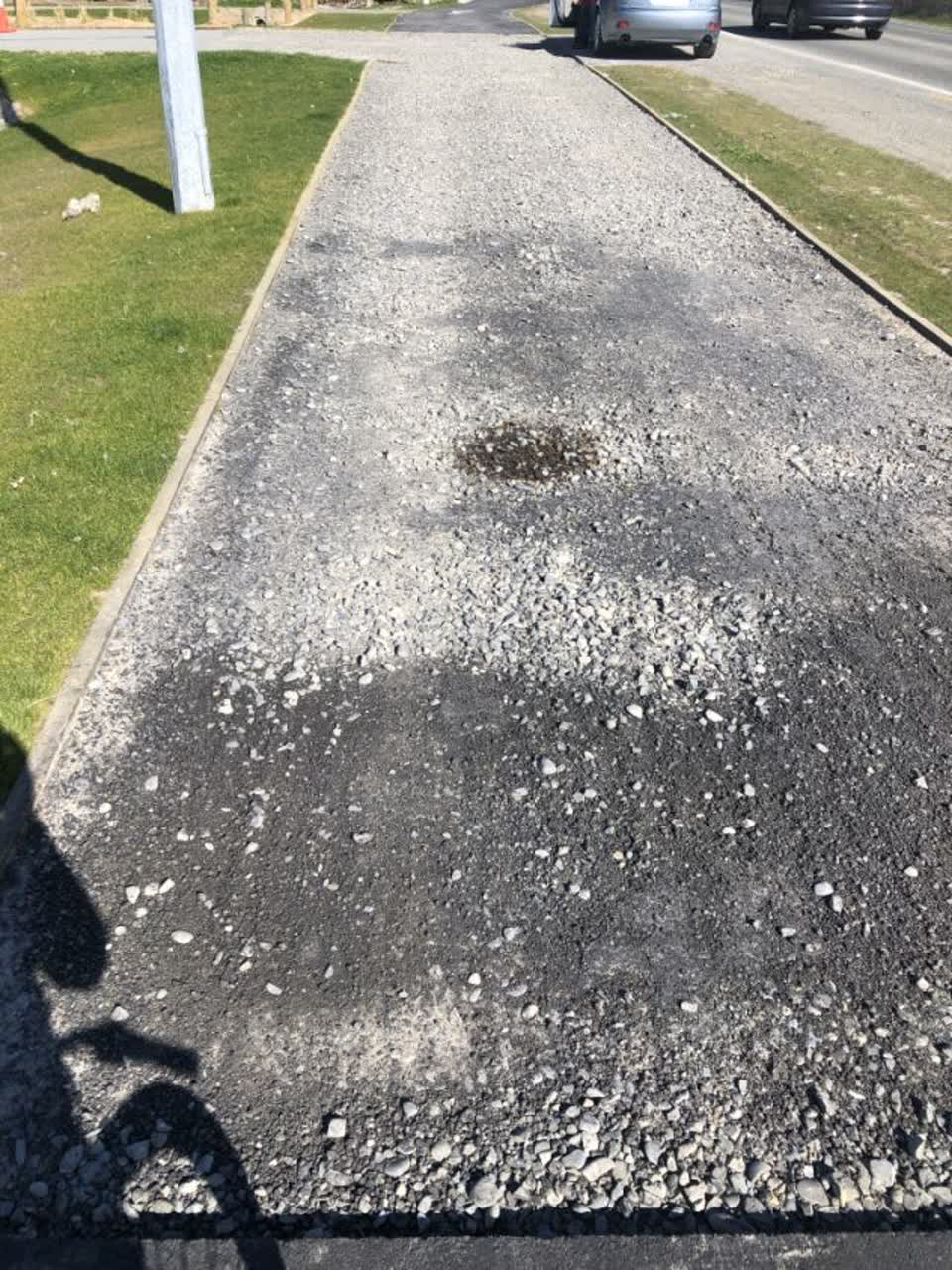 The photograph attached to this roading/streets report