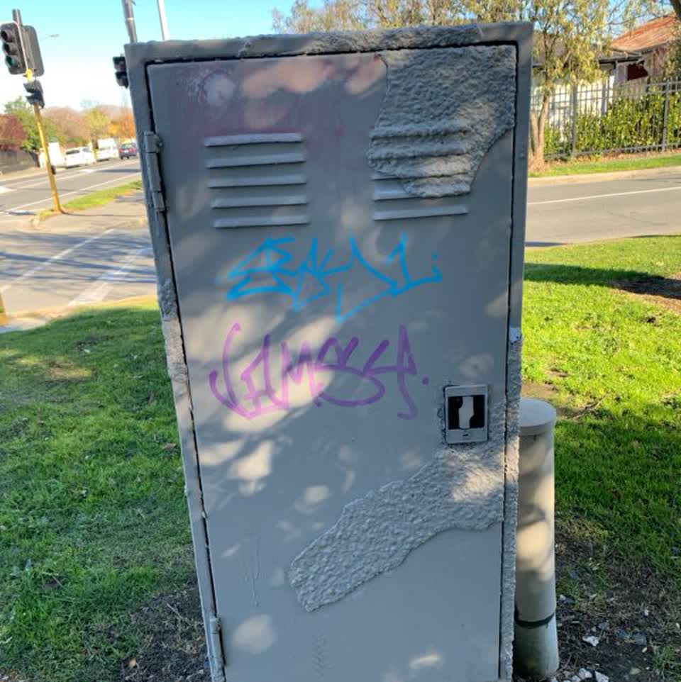 The photograph attached to this graffiti report