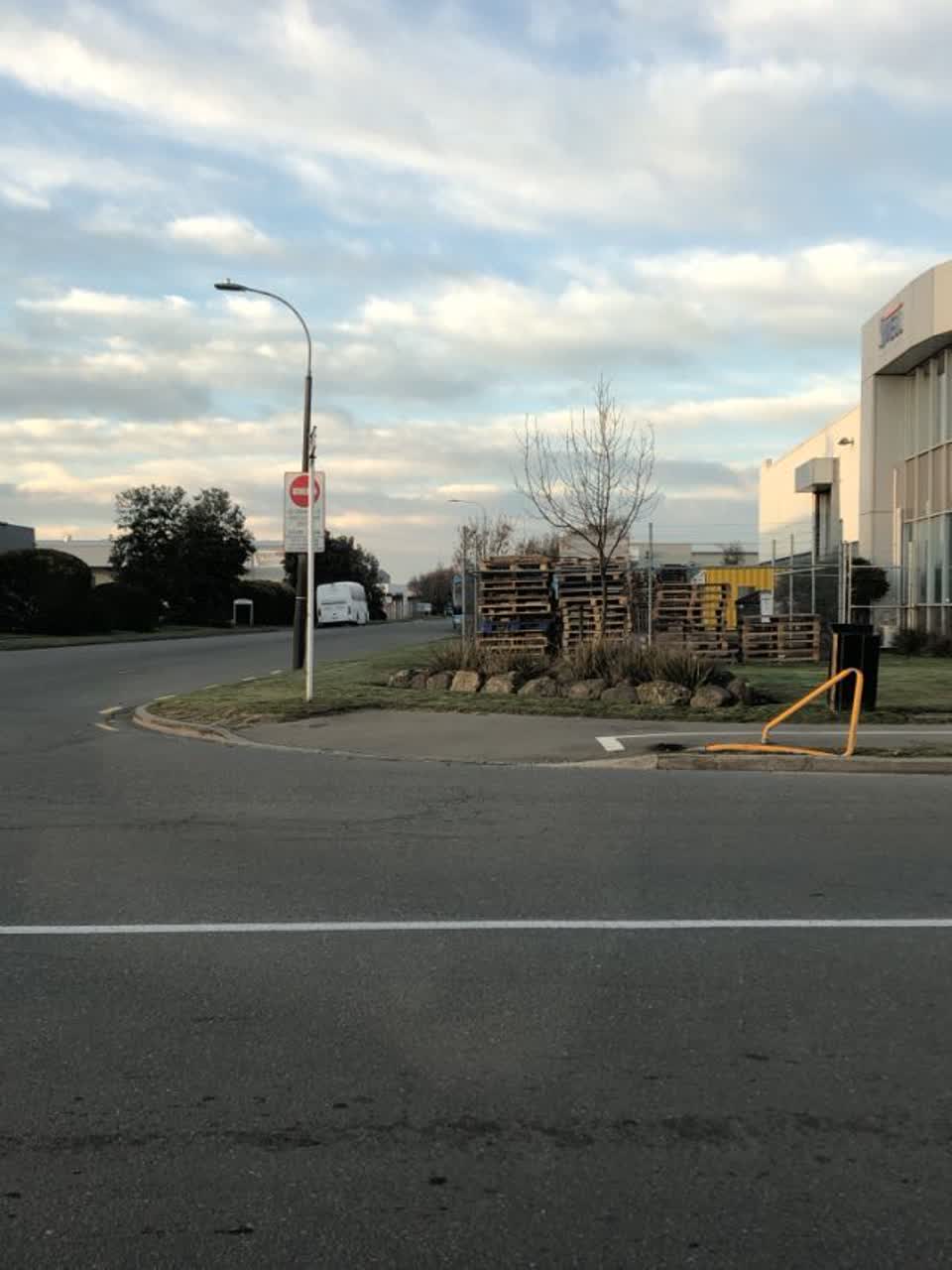 The photograph attached to this roading/streets report
