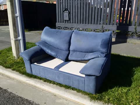Rubbish/Recycling, a report photo
