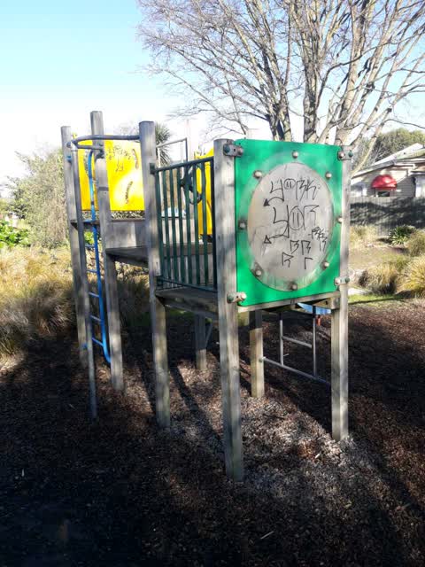 Graffiti, a report photo