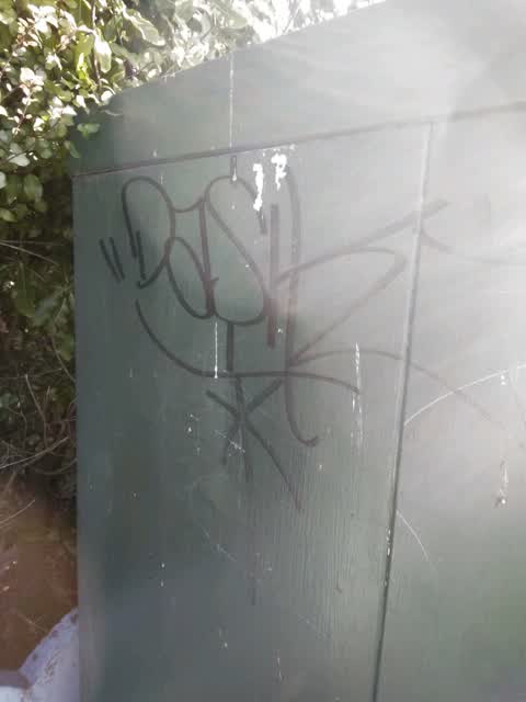 Graffiti, a report photo