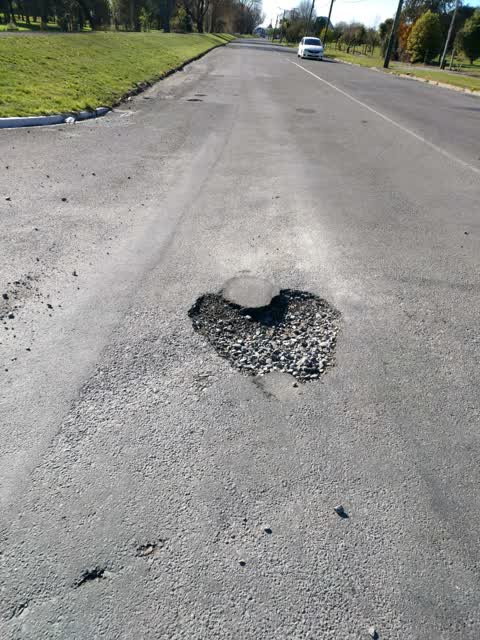 Roading/Streets, a report photo