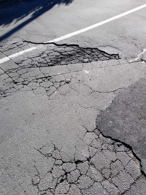 Roading/Streets, a report photo