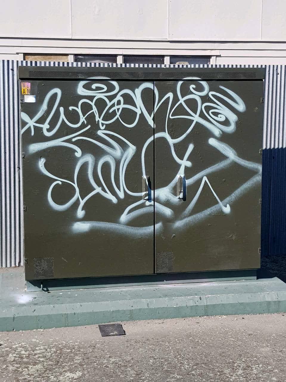 The photograph attached to this graffiti report