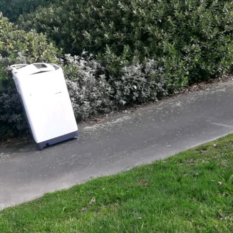 Rubbish/Recycling, a report photo