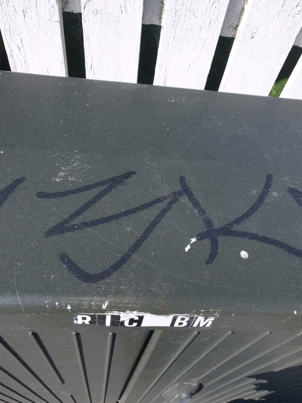 The photograph attached to this graffiti report