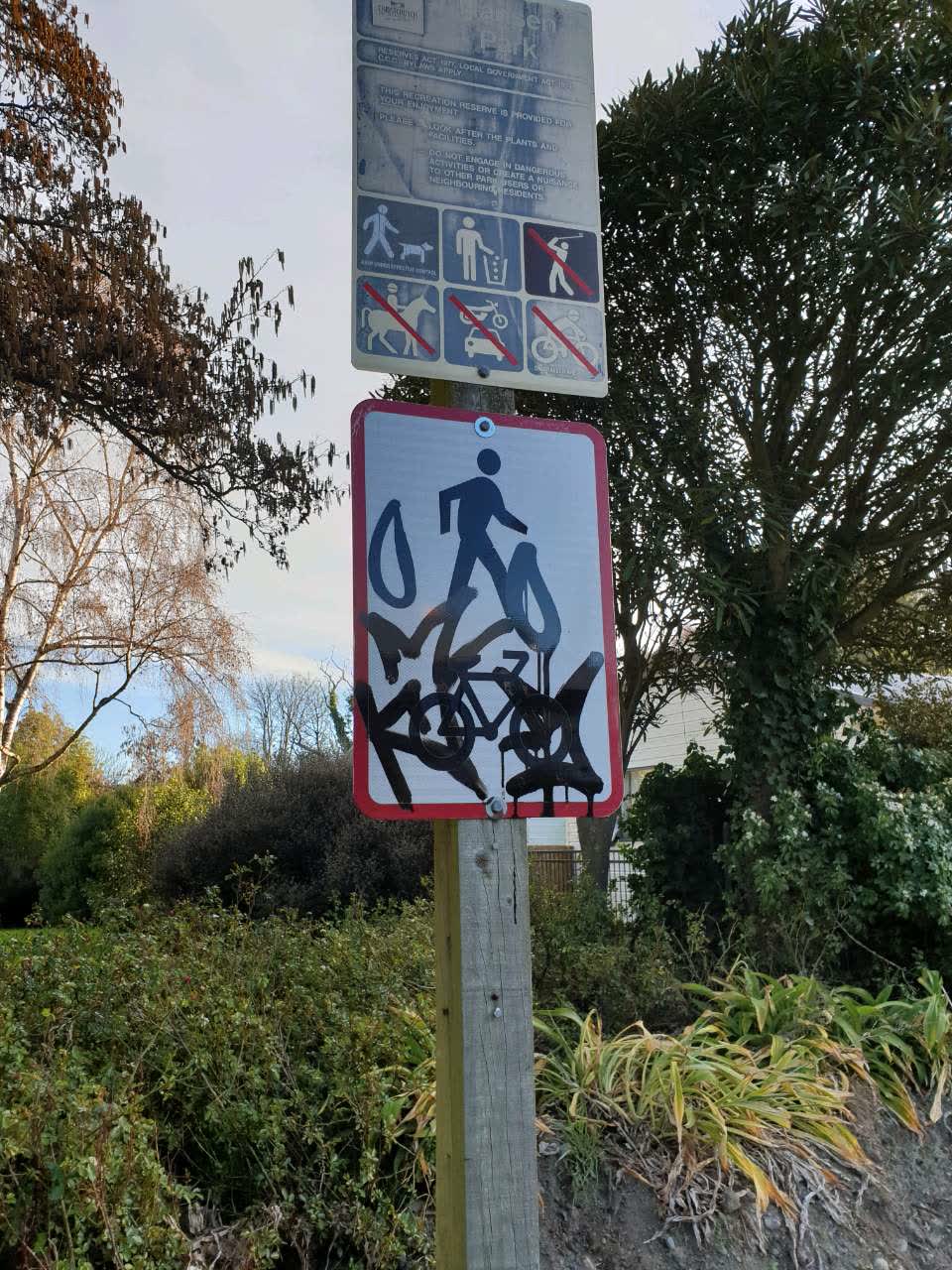 The photograph attached to this graffiti report