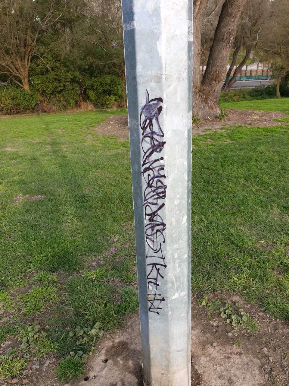 The photograph attached to this graffiti report