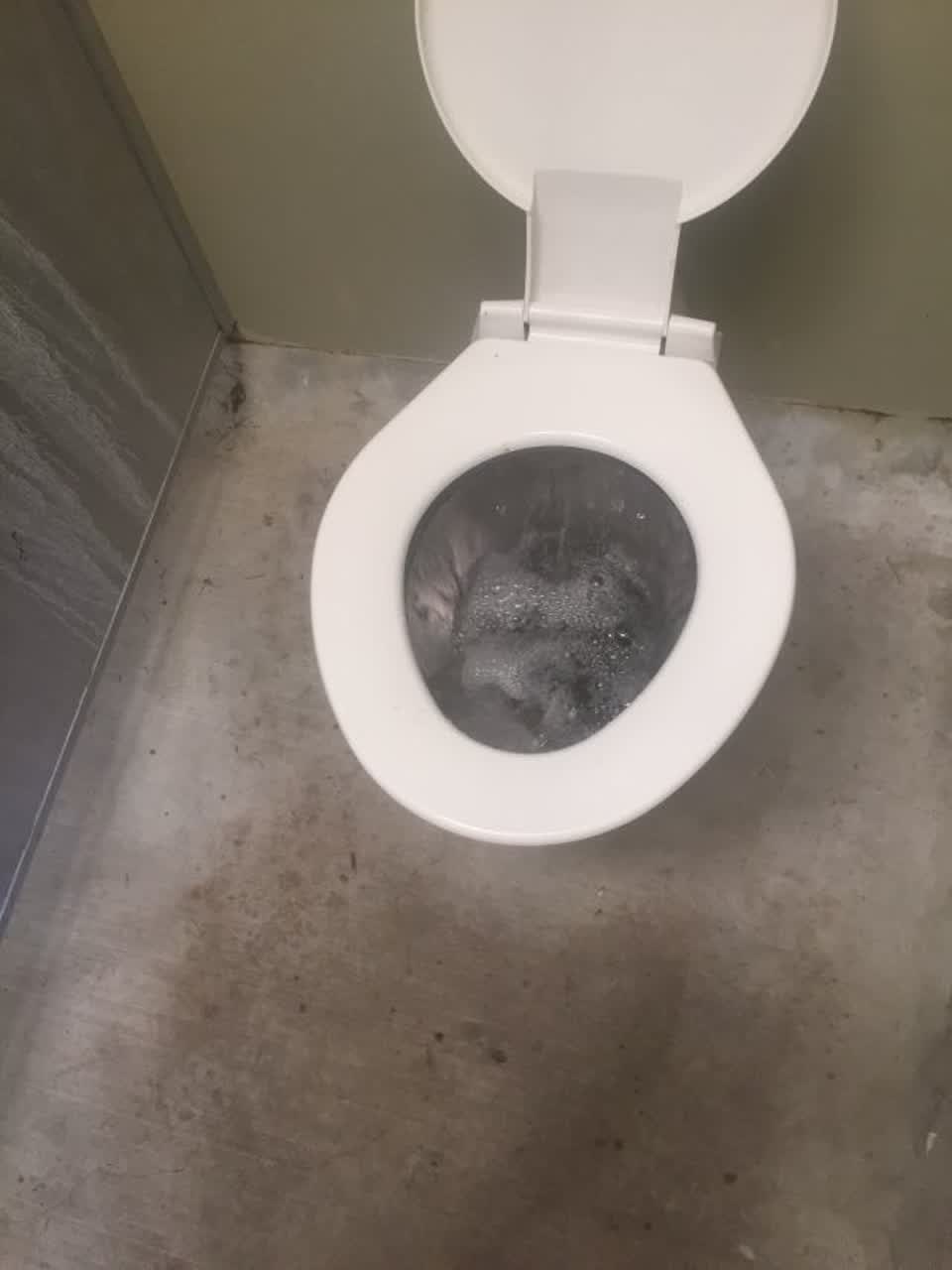 The photograph attached to this water supply report