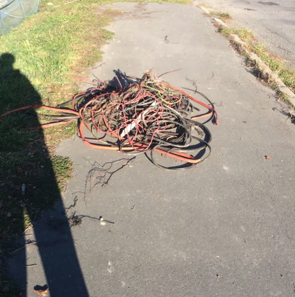 The photograph attached to this rubbish/recycling report