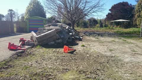 Rubbish/Recycling, a report photo