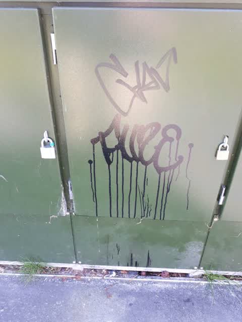 Graffiti, a report photo